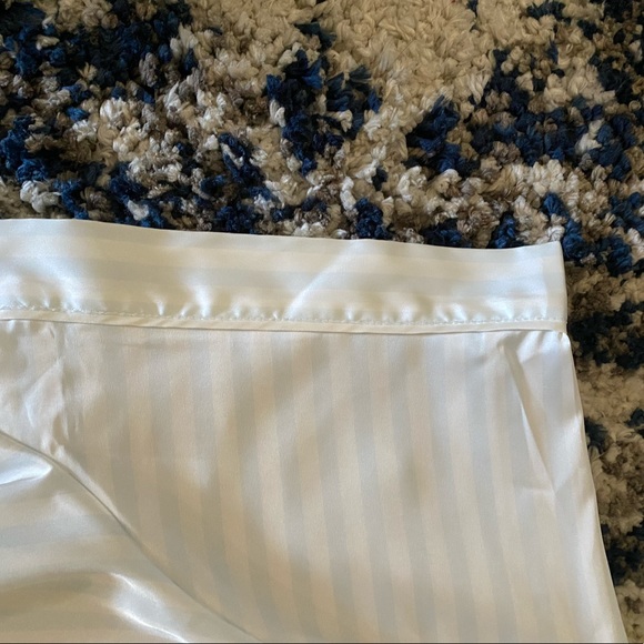 Plus Size Women's 3pc Satin Notch Collar and Shorts Pajama Set Stars Above XXL - Picture 9 of 12